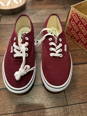 Vans Low Top Platform Sneakers Burgundy and White